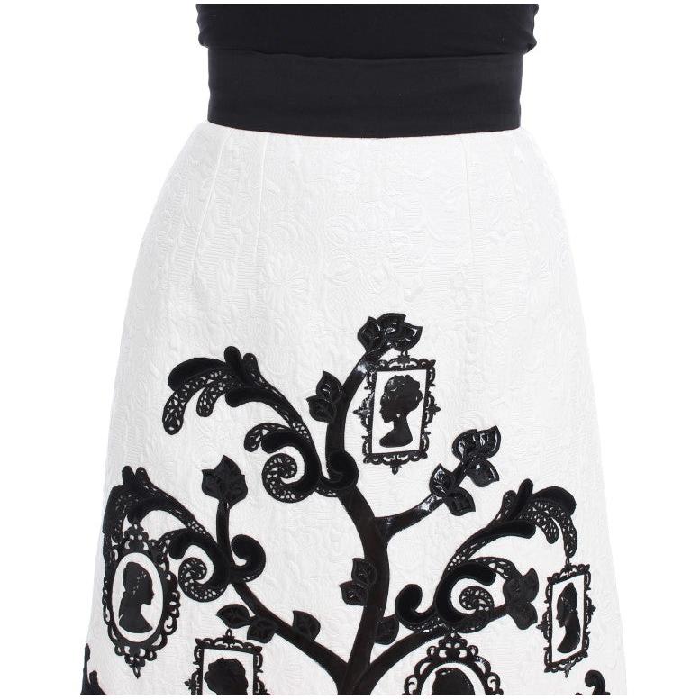White Floral Brocade Family Tree Skirt - coffeewithmee2