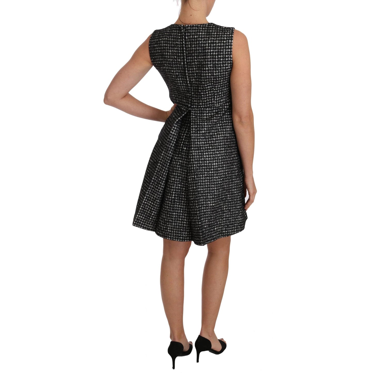 Gray Tulip Embroidered A-Line Shift Dress - coffeewithmee2