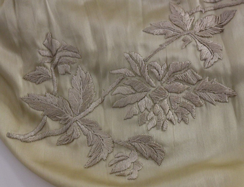 Beige Floral Embroidery Mini Skirt - coffeewithmee2Andrea IncontriP1065S