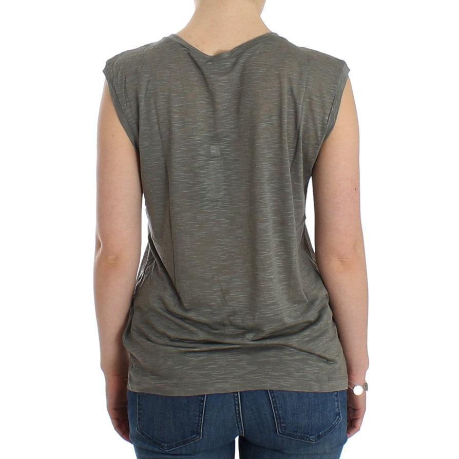 Gray print sleeveless t-shirt - coffeewithmee2