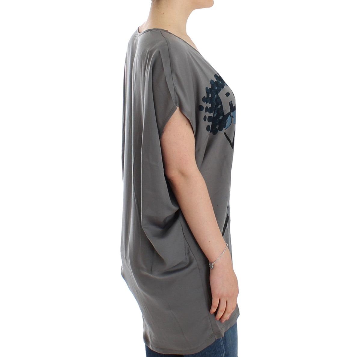 Gray V-neck long t-shirt - coffeewithmee2