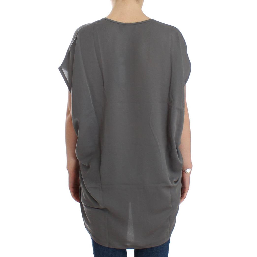 Gray V-neck long t-shirt - coffeewithmee2
