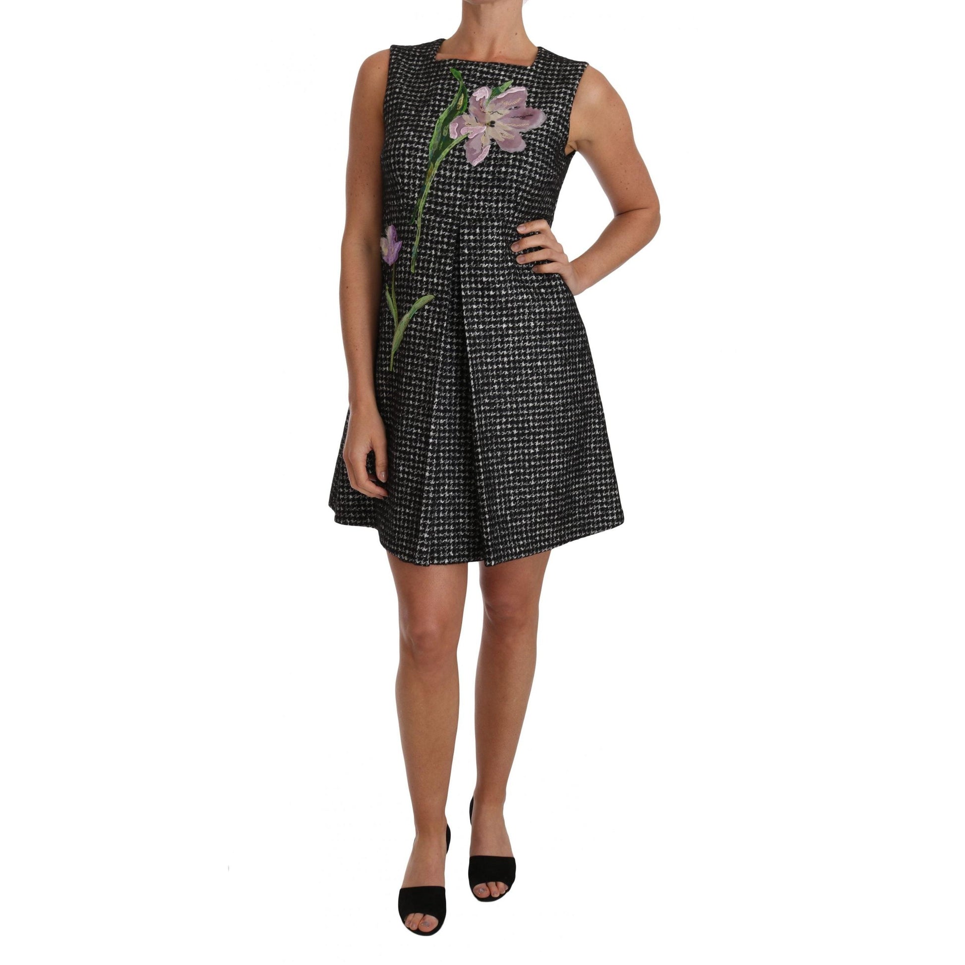 Gray Tulip Embroidered A-Line Shift Dress - coffeewithmee2