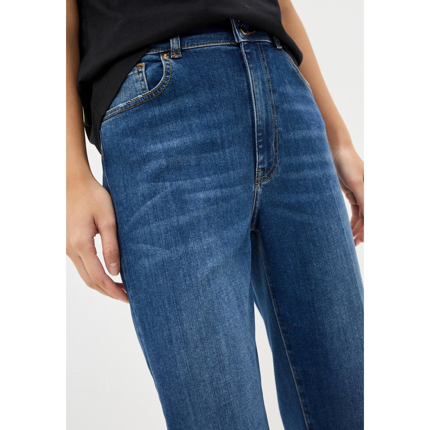 S- W love moschino Jeans & Pant